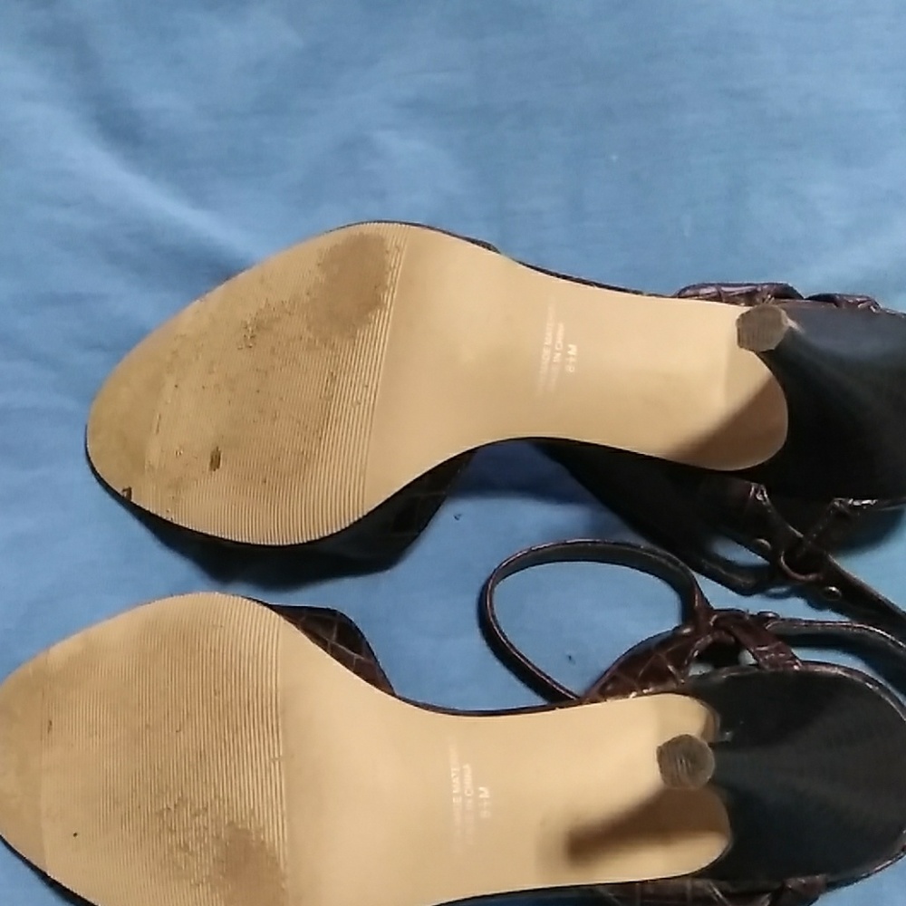 Shoes - Picture 2 of 2